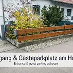 Апартаменты Fewo-riegel - Allgaeu Nah An A7 & Legoland, Wlan, Kueche & Parkplatz Direkt Am Haus